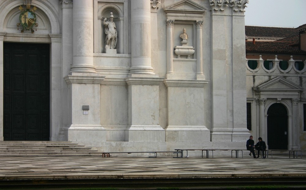 Venezia: attendere