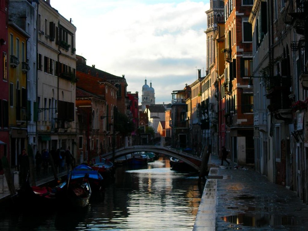 venezia, dopo la pioggia e l'acqua alta