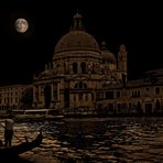 Venezia  - luna e giro in gondola - 