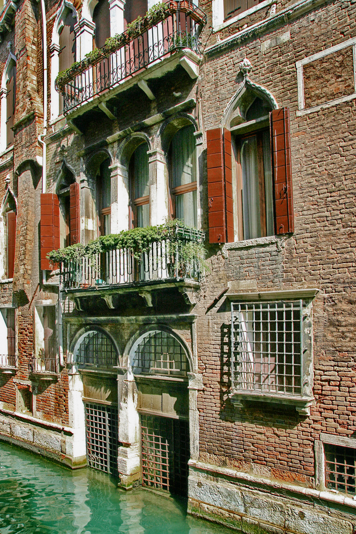 Venezianische Fenster