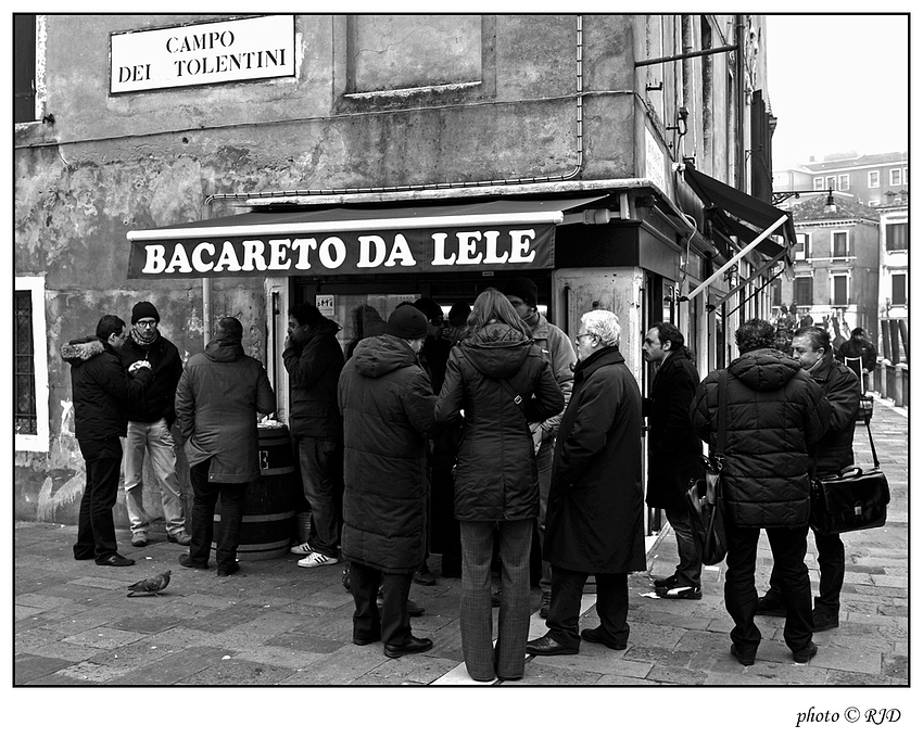 Venezianische Lieblingskneipe ... 9.30 Uhr