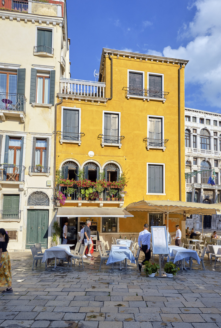 Venezianische Träume: Eine Reise durch die Kanäle und Gassen von Venedig