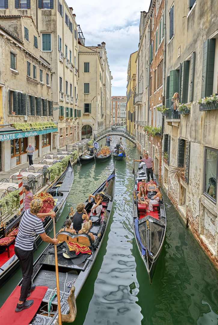 Venezianische Träume: Eine Reise durch die Kanäle und Gassen von Venedig