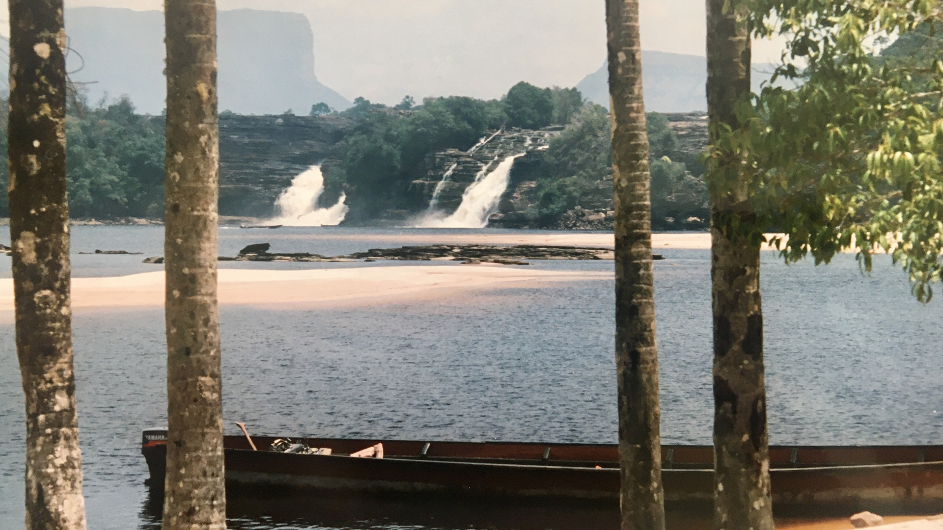 Venezuela (1998), Canaima Falls