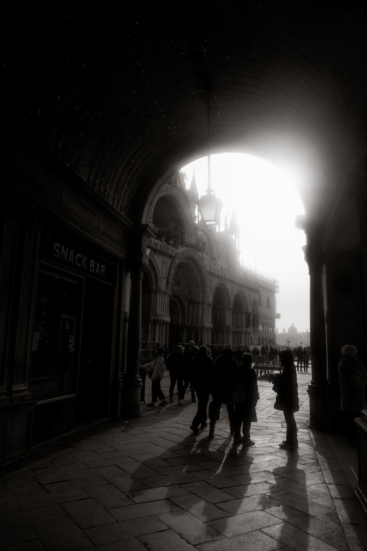 Venice - Archway