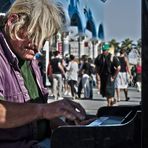 VENICE BEACH - PIANISTA SULLA SPIAGGIA