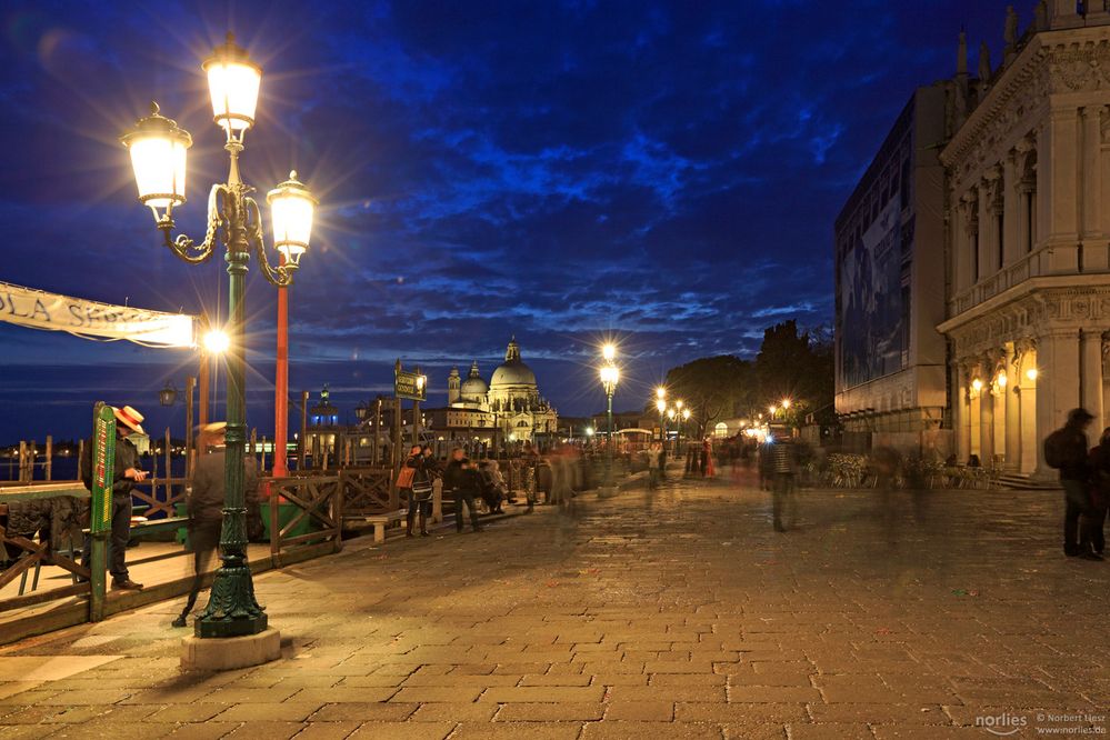 venice blue hour