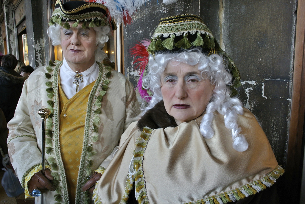 Venice Carnival in the Eye of Traditionalism