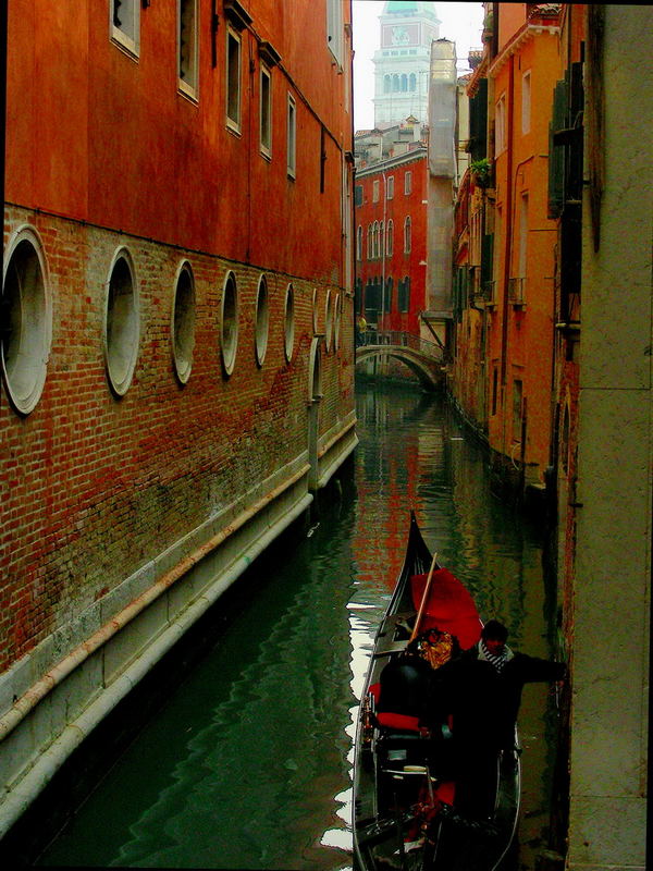 Venice - Parking the Gondola