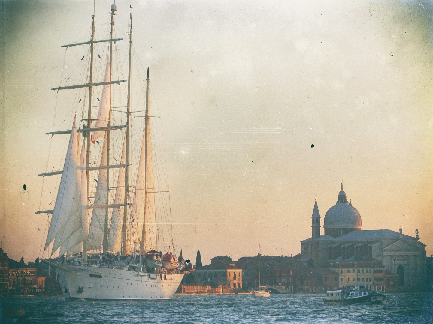 Venice_Sailing