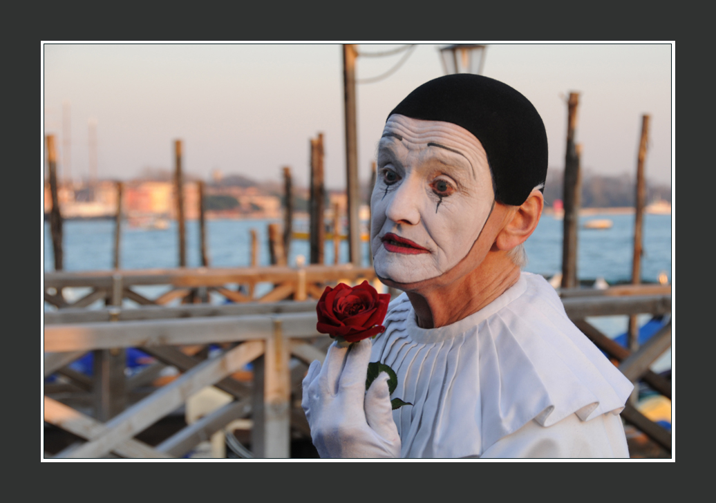 Veniseà l'instant du Carnaval... Pierrot