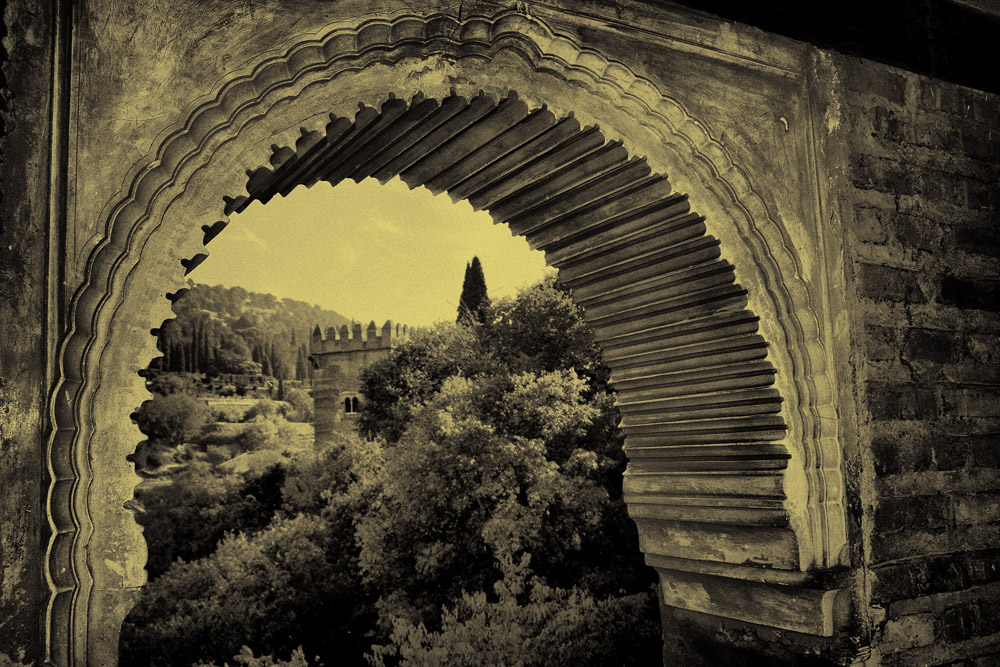 Ventana a la Alhambra