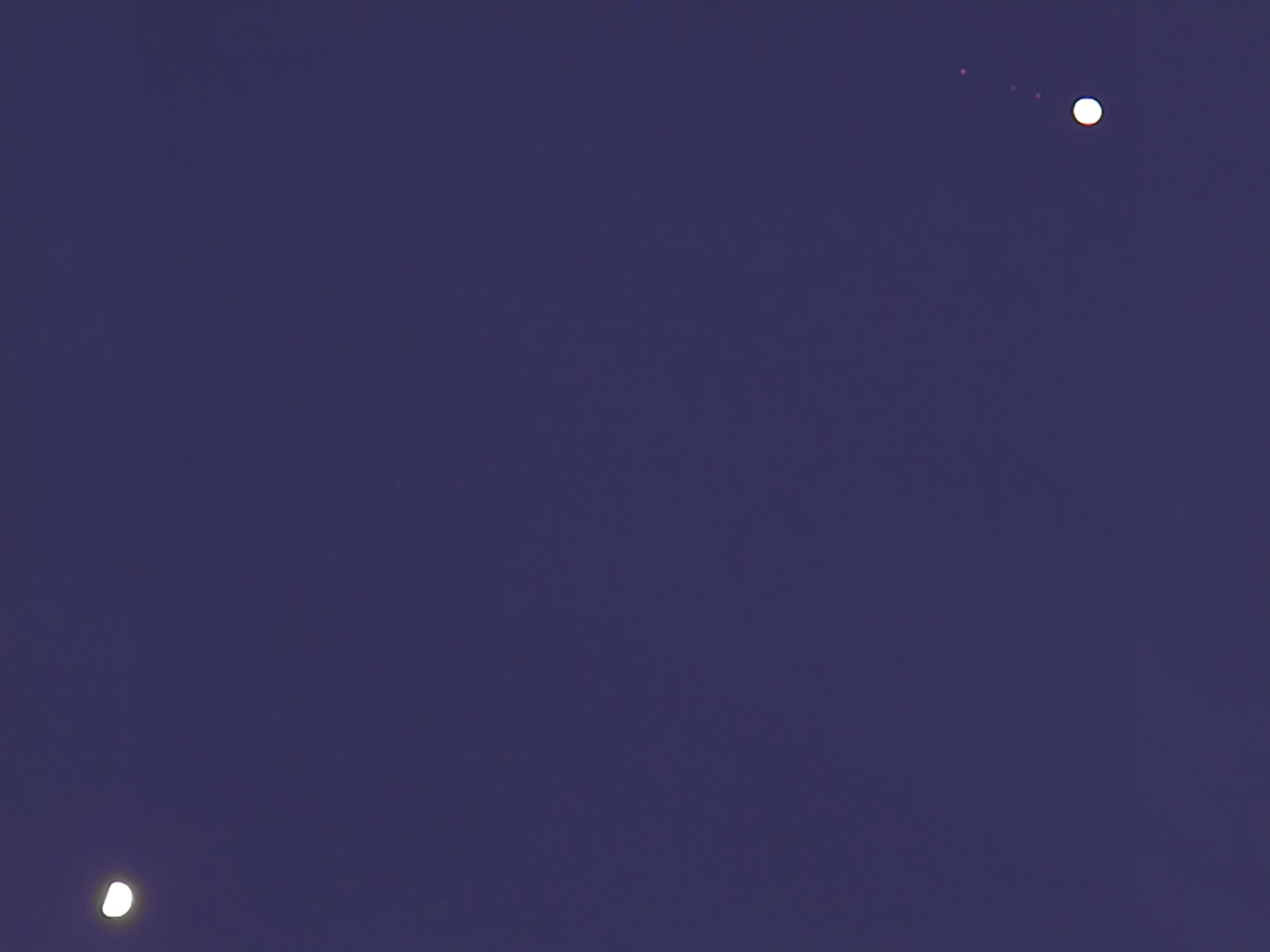 Venus, Jupiter & 3 Monde