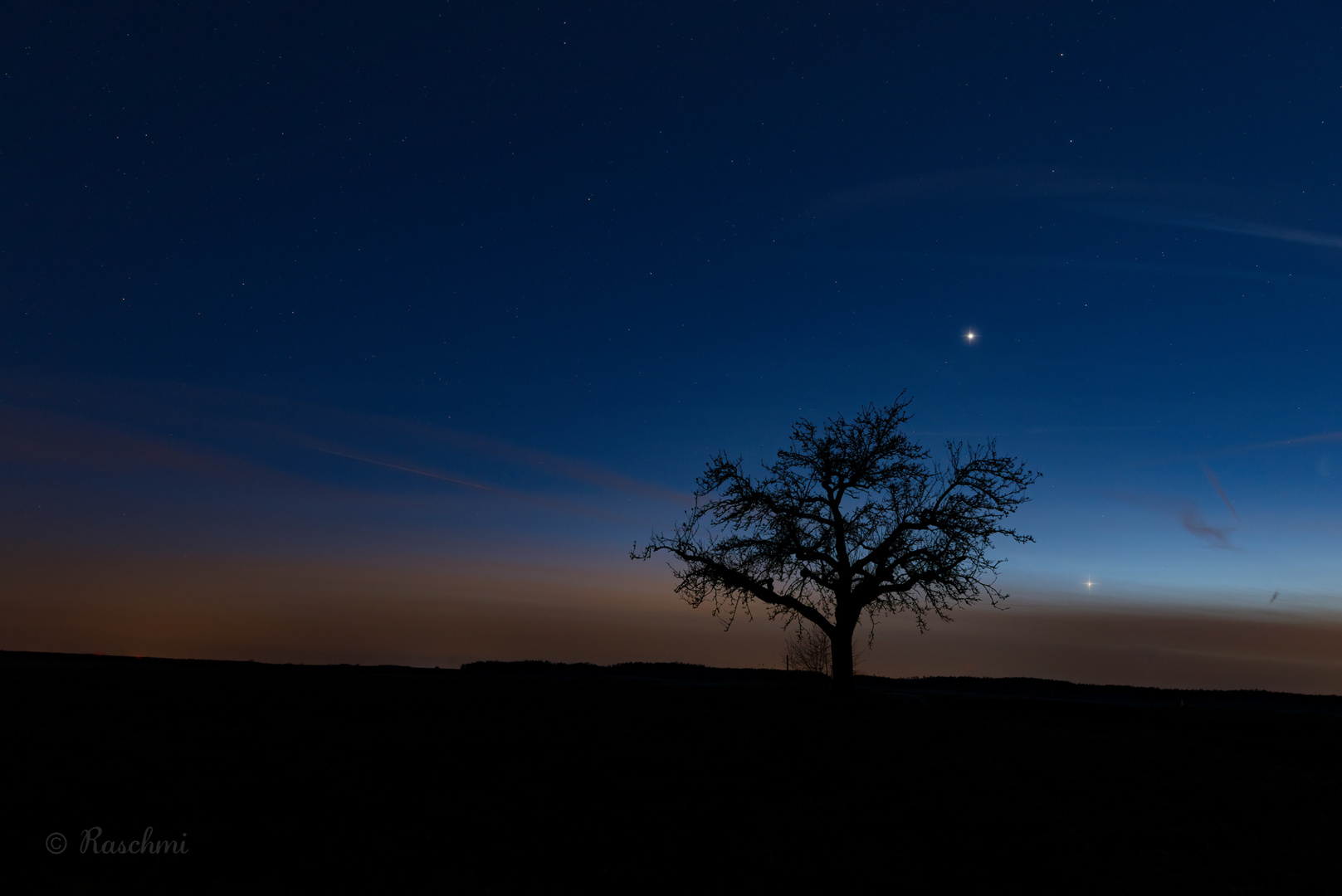 VENUS UND JUPITER AM ABENDHIMMEL