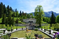 Venustempel und Gartenparterre Schloss Linderhof