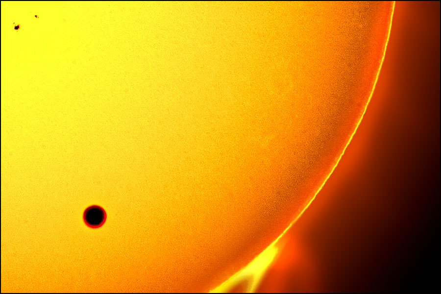 VENUSTRANSIT 2004 COLOR VISION