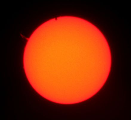 Venustransit in rot
