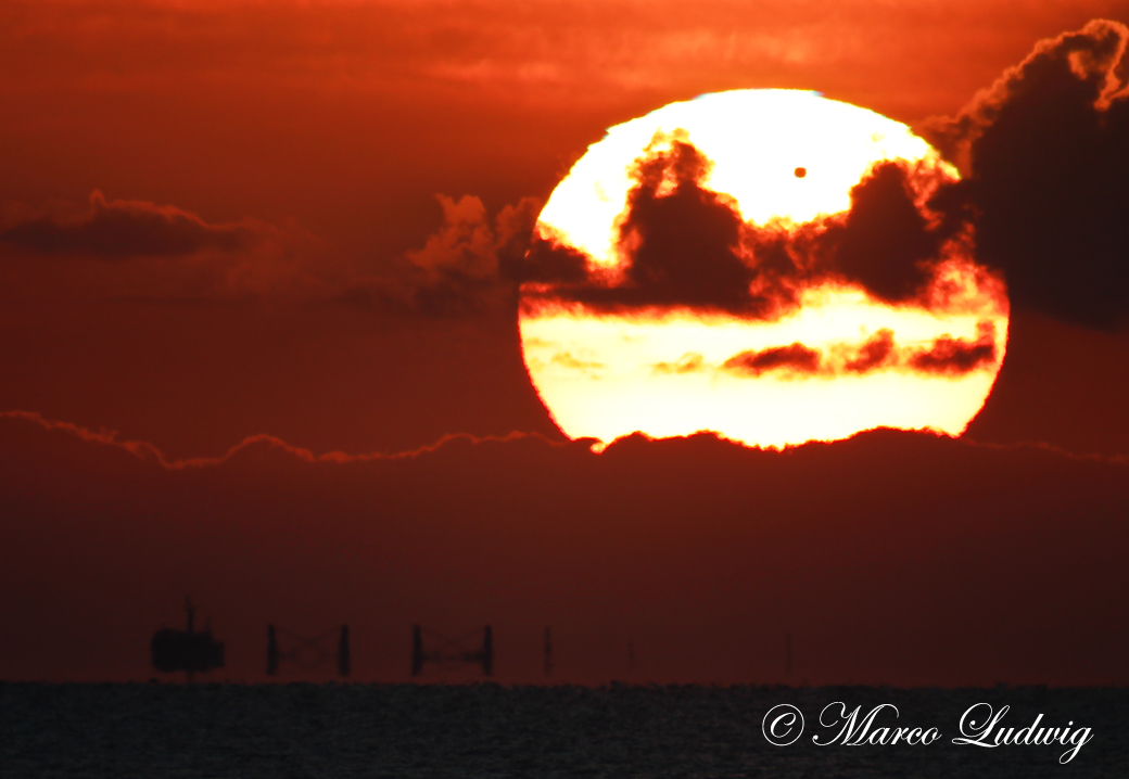 Venustransit mit "Fata Morgana-Schiff"