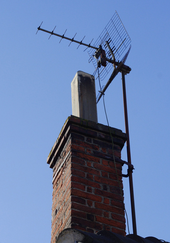 Verbesserung der Empfangsqualität durch Beheizen der Antenne???