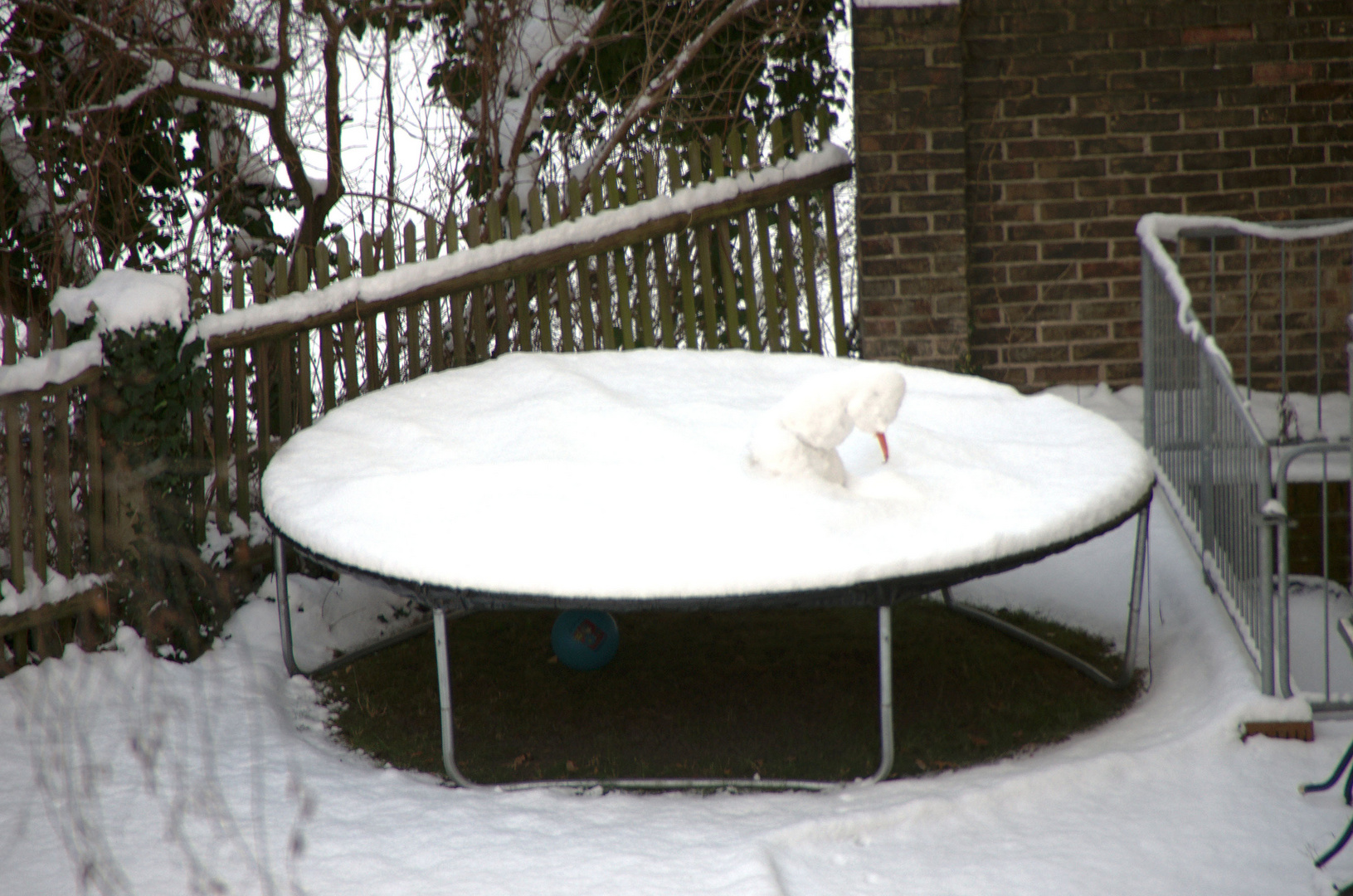 Verbeugung eines Schneemannes