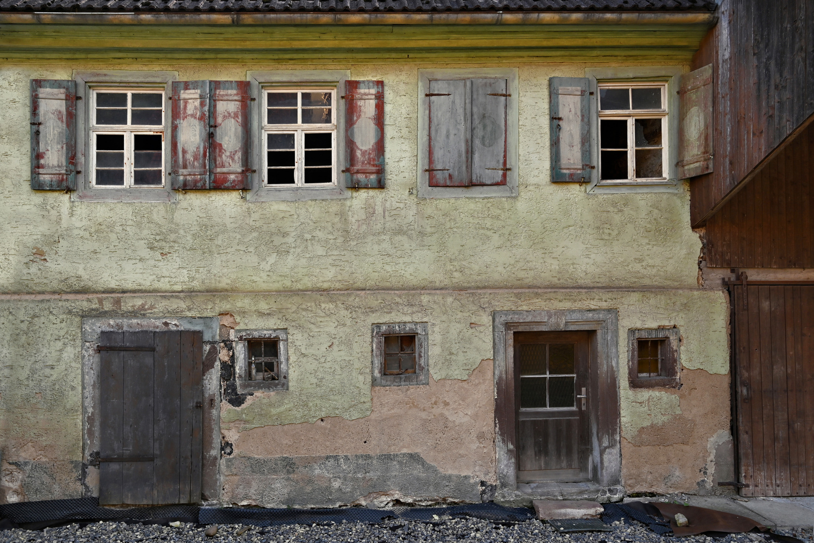 Verblasst.... Foto & Bild lost places, farben, architektur Bilder auf