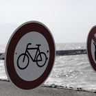 Verbotsschilder am Strand von Norden- Norddeich/ Ostfriesland