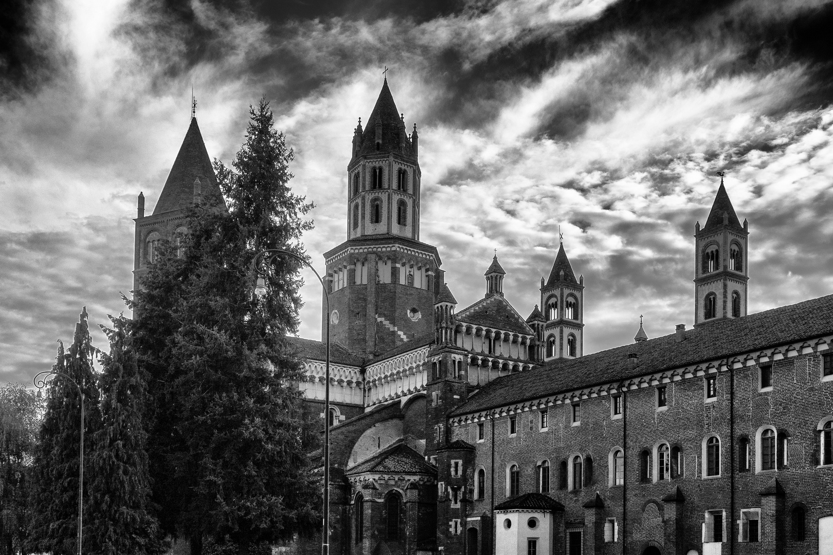 Vercelli, Basilica di Sant'Andrea
