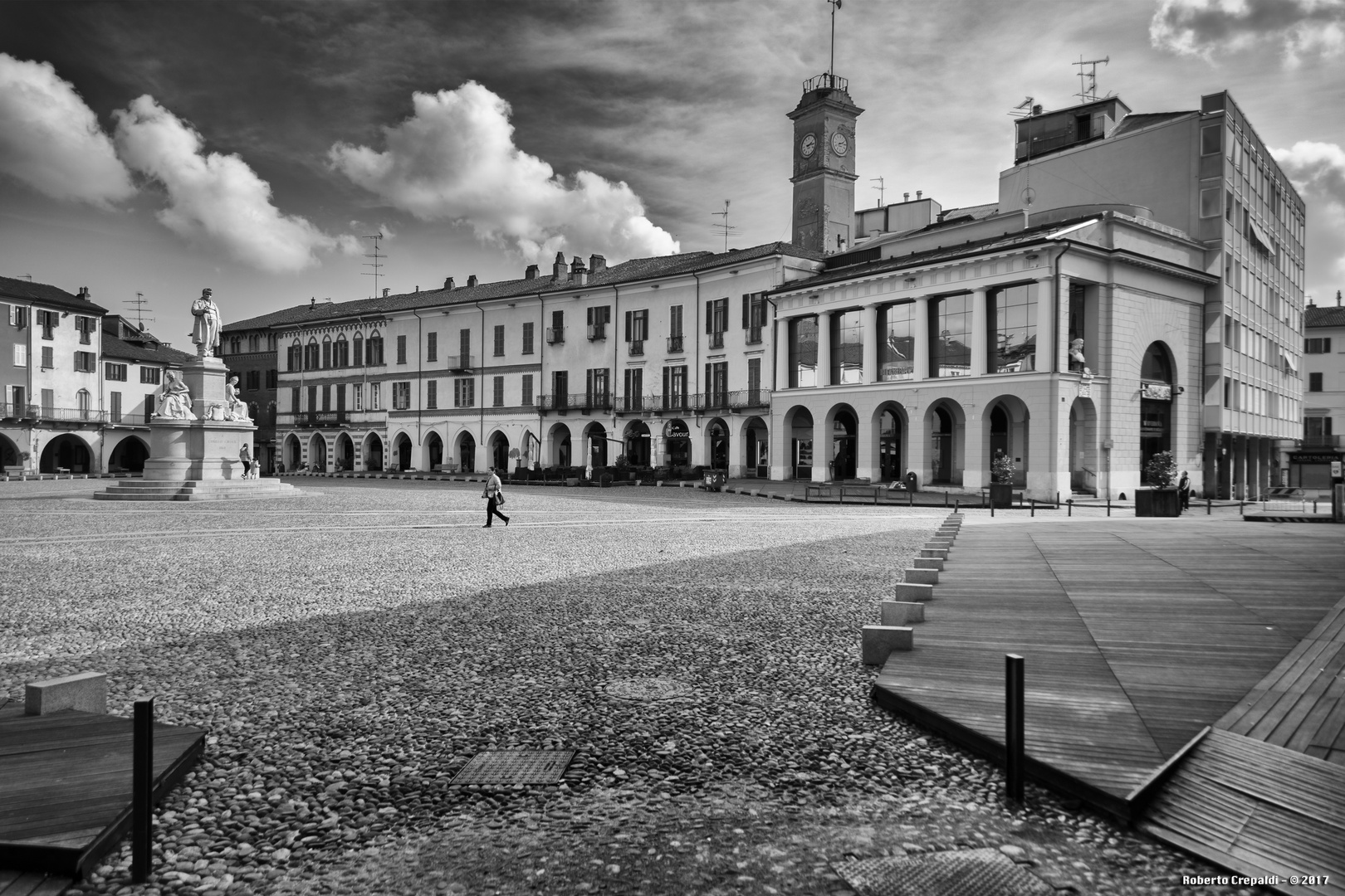 Vercelli, Piazza Cavour