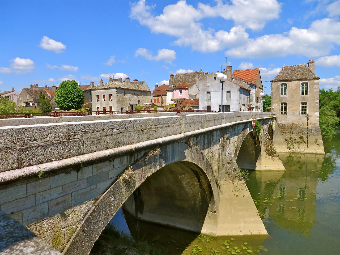 ...Verdun sur le Doubs !!!...