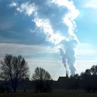 Vereint - Der Kirchturm und die rauchenden Kamine