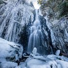 Vereister Burgbachwasserfall