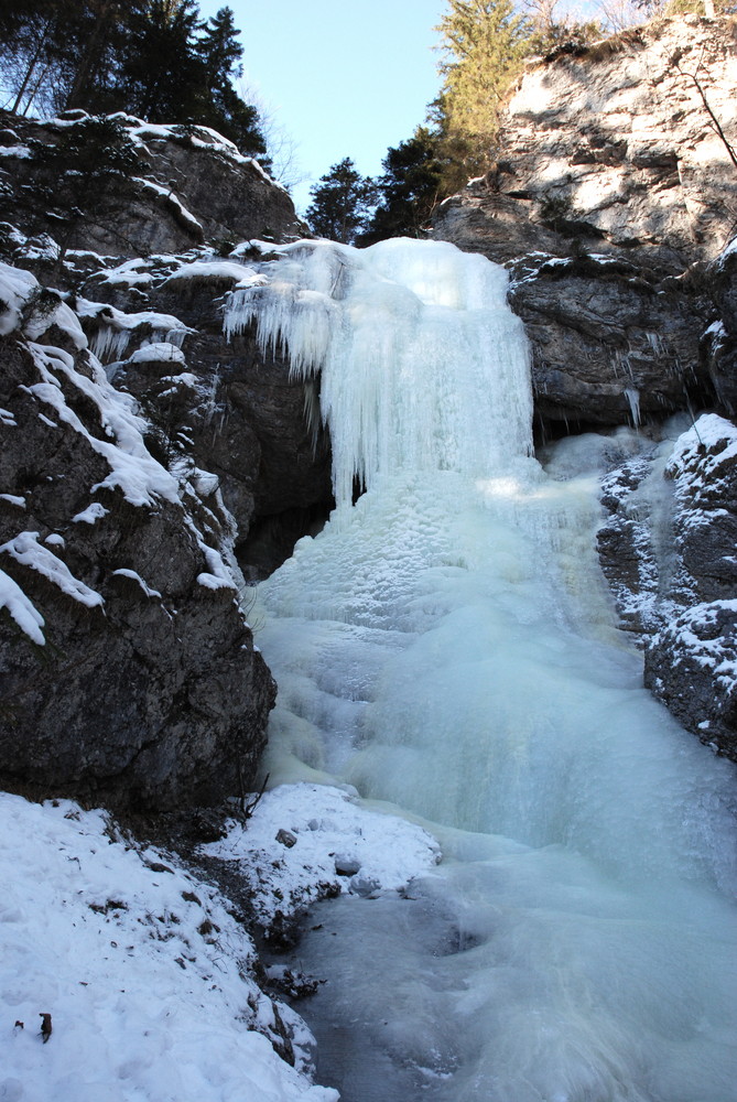 Vereister Wasserfall