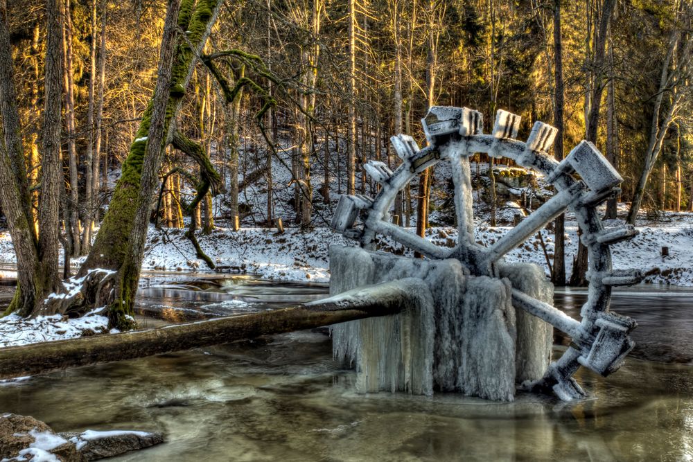 Vereistes Wasserrad - Waldnaabtal