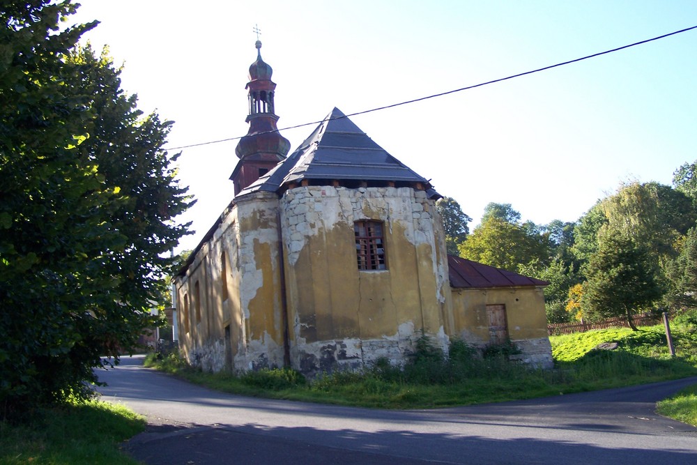 verfallene Kirche