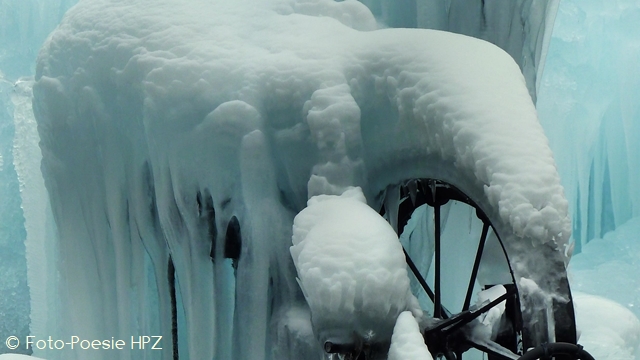 Vergängliche Eiskunst