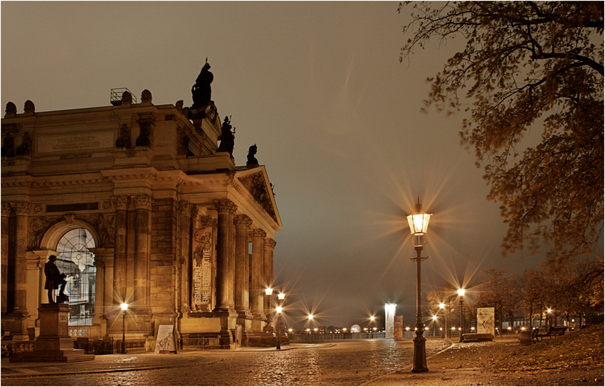 - vergangene nacht in dresden III -