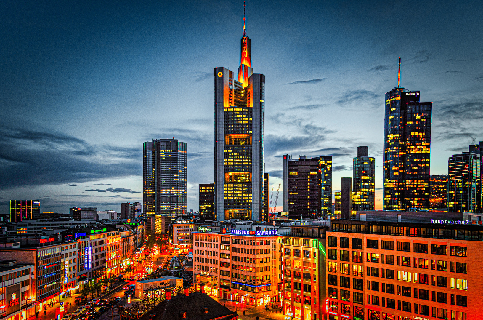 Vergangenheit - Frankfurter Skyline April 2012