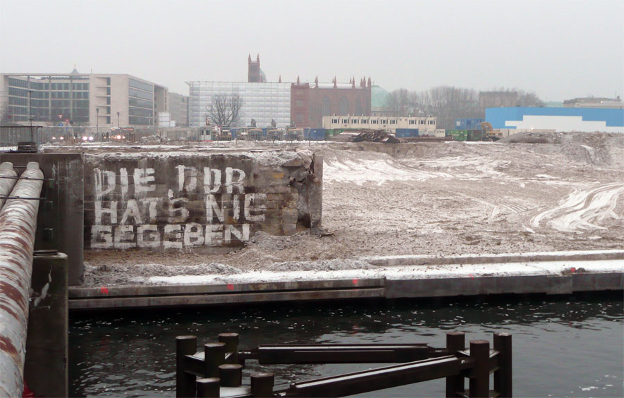 Vergangenheitsbewältigung - nur ein Loch bleibt