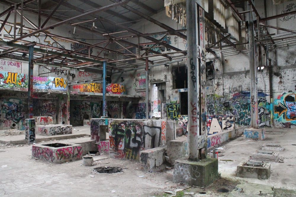 Vergessene Bilder: Bringing Back Forgotten Images