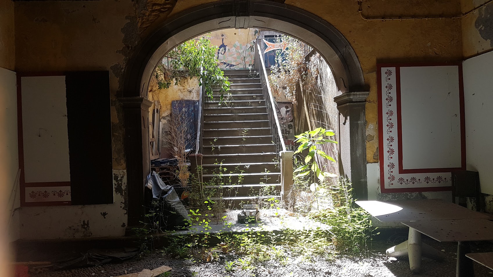 Vergessener Vorhof eines Anwesens Altstadt Funchal Madeira