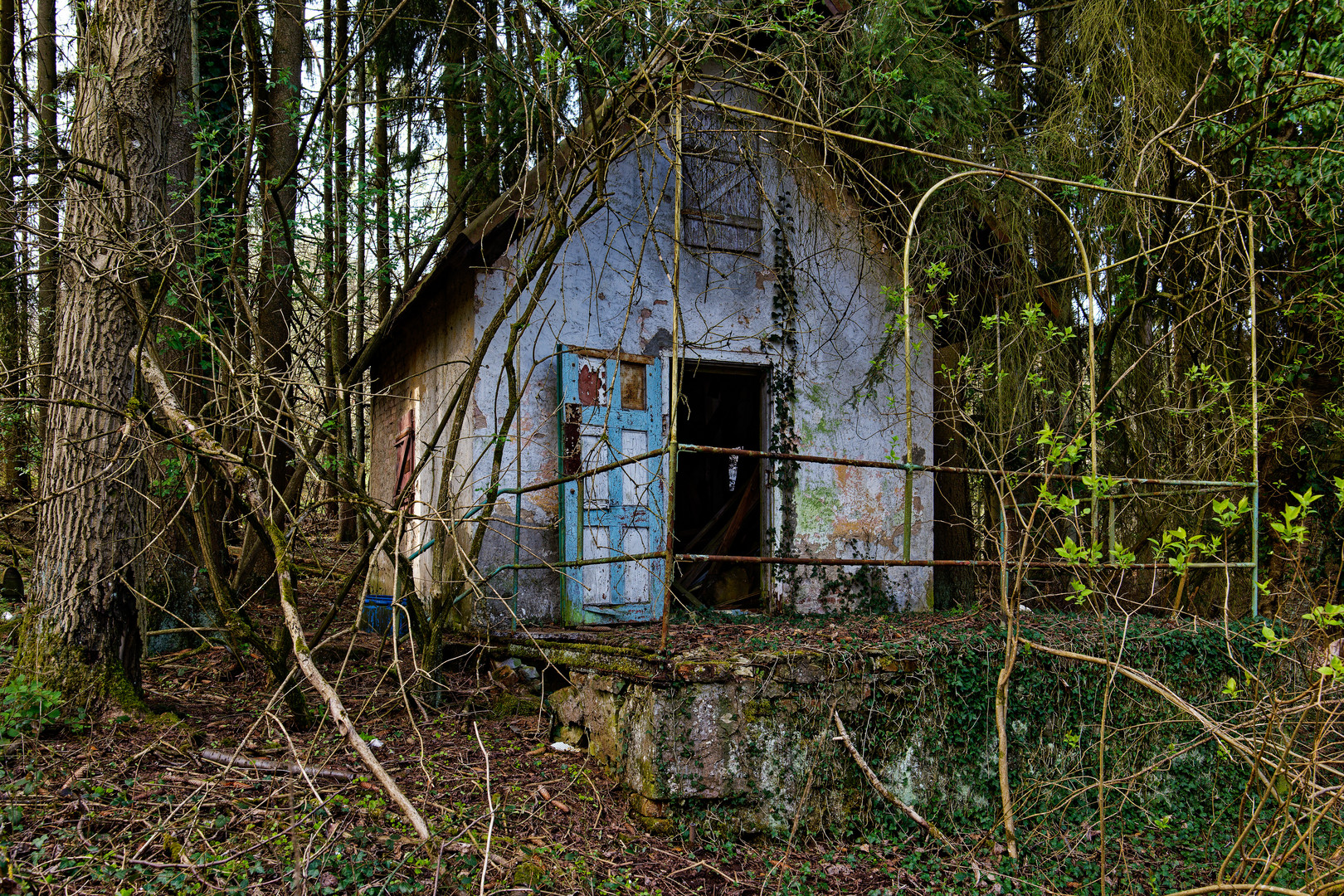 Vergessenes Gartenhaus