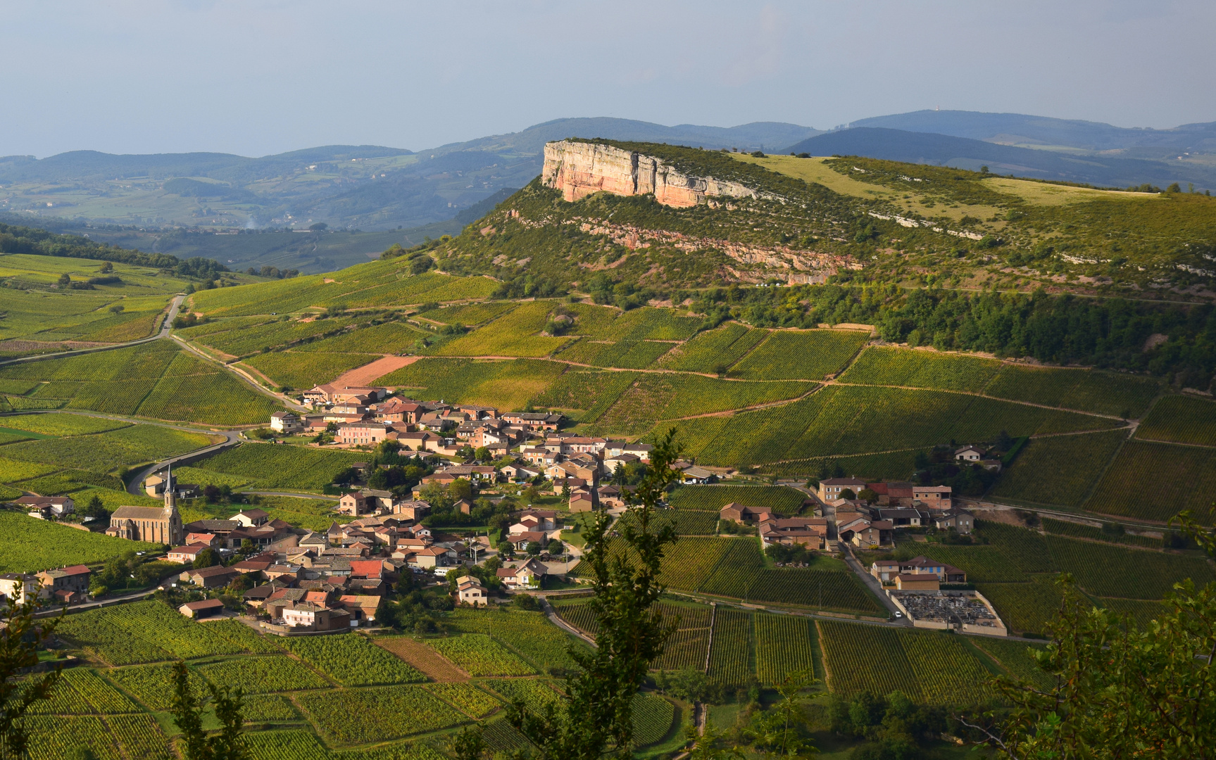 Vergisson, la roche (à coté de Solutré) 71