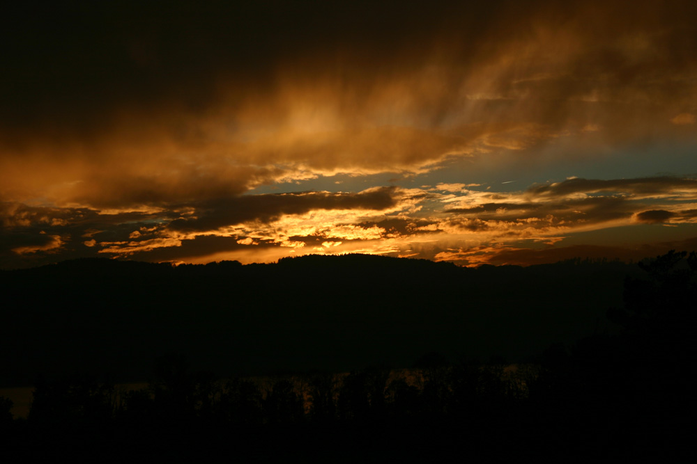 vergoldete Wolken