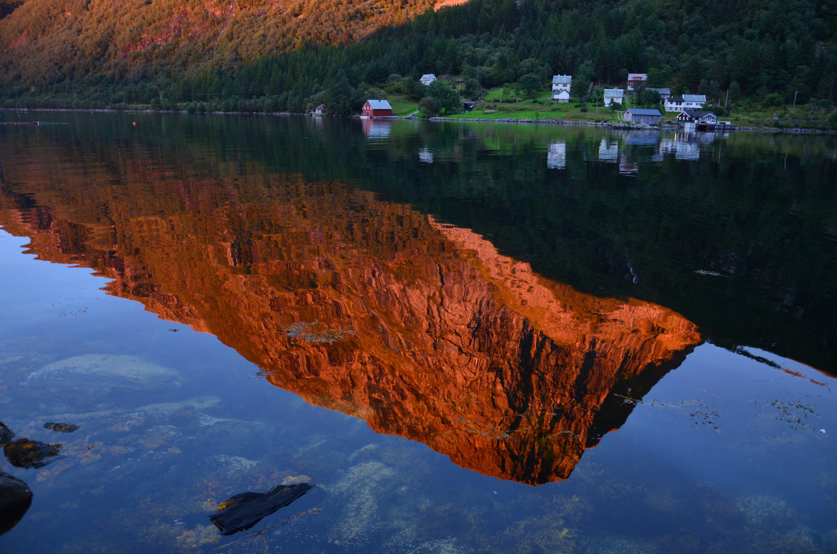 Vergoldeter Fjord