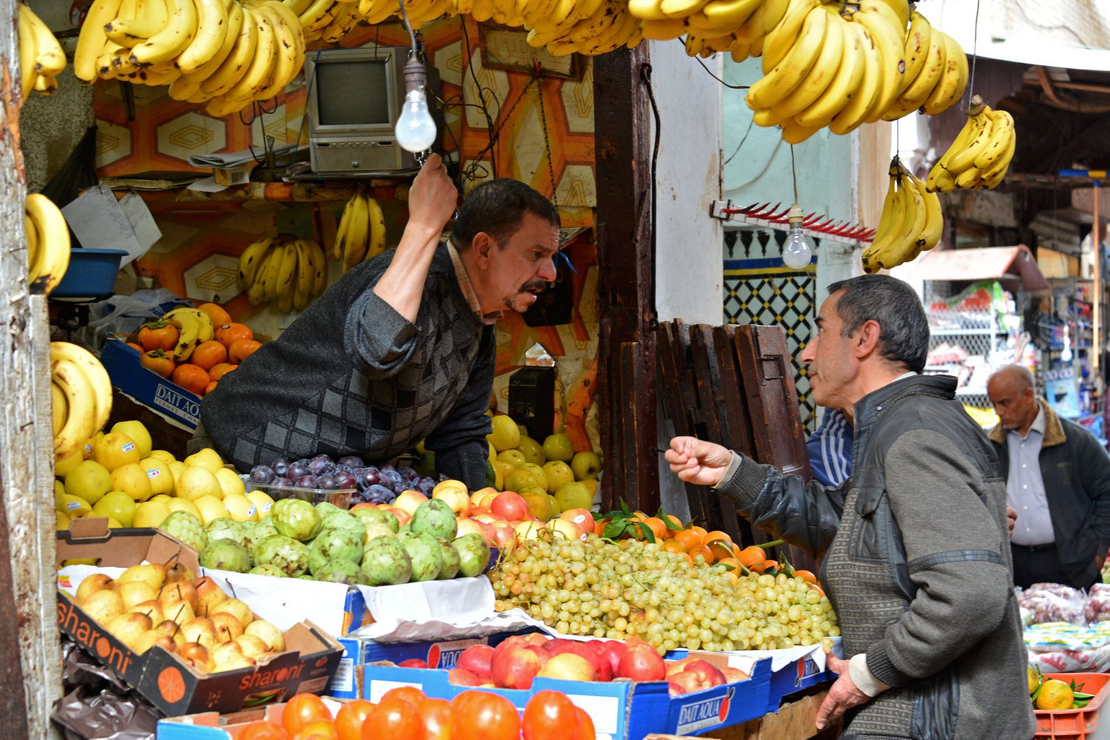 Verhandlung am Obststand