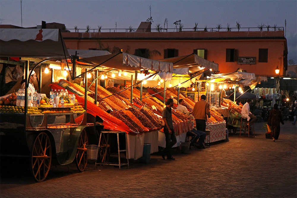 Verkaufsstände auf dem Djemaa el Fna