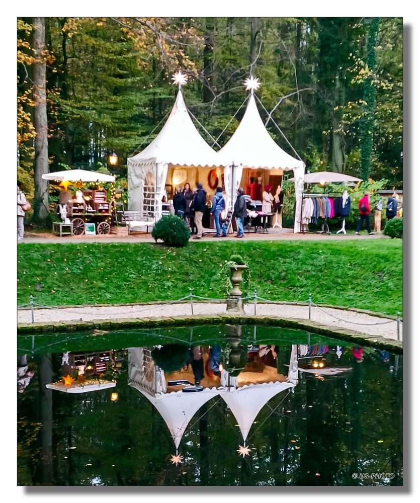 Verkaufstände am Schlossteich