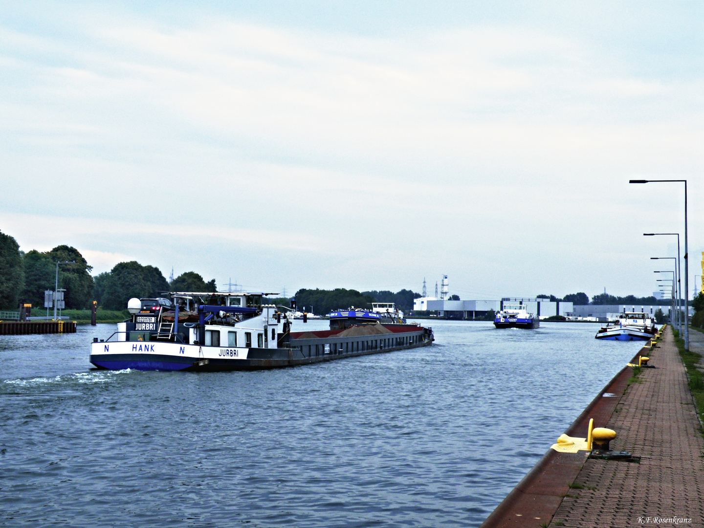 Verkehr auf dem Kanal