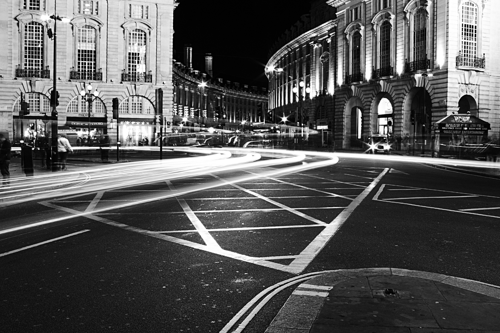 Verkehr bei Nacht