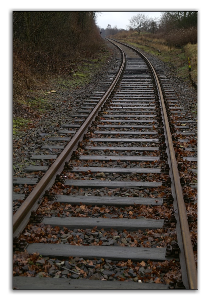 Verkehrsader - - - - - - bald auf dem Abstellgleis?